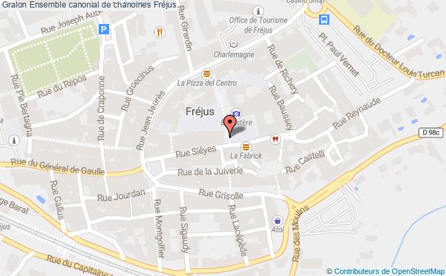 Ensemble Canonial De Chanoines  Fréjus