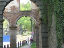 Vestiges De L'abbaye De Tart  Tart-l'abbaye