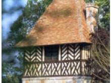 Chateau De Crevecoeur  Crèvecoeur-en-auge