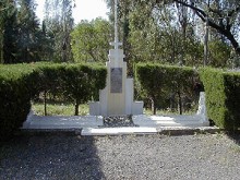 Tombes De 2 Militaires   Le Lavandou