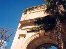 Porte Dite Romaine   Allègre-les-fumades