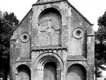 Eglise Saint-hugues  Avord