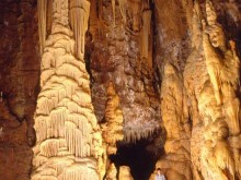 Grotte De Dargilan  Meyrueis