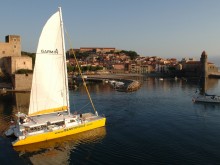 Navivoile, catamaran à voile.