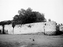 Les Vestiges Du Château Féodal De Beaumont Sur Oise  Beaumont-sur-oise