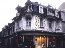 Immeuble à Lucarne De Type Compagnonnique à Châteauroux (36) 