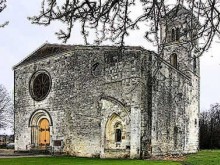 Abbaye de Bénédictins Saint-Etienne à Baignes-Sainte-Radegonde (16)