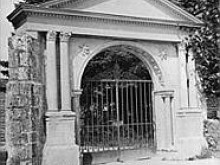 Cimetière à Boiscommun (45)