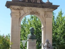 Monument à Léon Chiris  Grasse