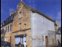 Maison Du 16e Siècle, Dite Des "treize Lunes"  Landerneau