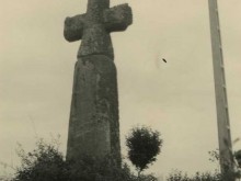 Stèle Christianisée Dite Kroaz-méan  Plougoulm