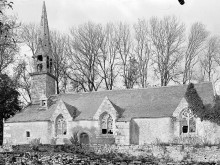 Chapelle Avec L'ossuaire De Locmaria-an-hent  Saint-yvy