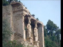 Maison, Colonie De Vacances Dite Colonie De Vacance Des Villes De Montélimar Et De Romans  Le Lavandou