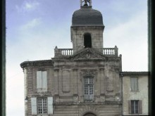 Hôtel De Ville  Bourg