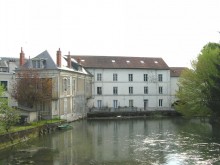 Moulin à blé, puis minoterie Saint-Sulpice, actuellement logement