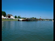 port (canal latéral à la Loire)