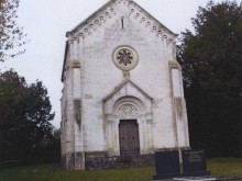 Chapelle Notre-dame De Liesse Et De Consolation, Située Au Hameau De Maubranche  Moulins-sur-yèvre