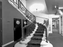 Hôtel De Voyageurs : Grand Hôtel De Bordeaux Et Du Parc ; Restaurant : Café De La Gare  Lyon