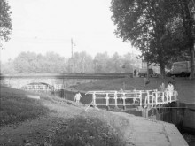 Ponts Jumeaux Enjambant Le Canal Du Midi Et Le Canal De Brienne  Toulouse