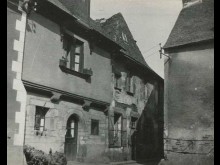 Maison Du 16e Siècle En Bordure De La Ruelle Prolongeant La Rue Des Sorciers  Josselin