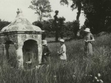 Fontaine De Trescoët  Caudan