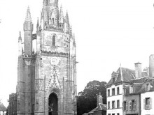 Eglise Notre-dame-de-paradis Et Ses Abords  Hennebont