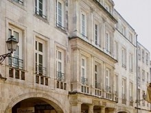 Théâtre, Actuellement Hôtel De Voyageurs  La Rochelle