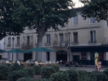 Ancien Hôtel Du Louvre  Nîmes