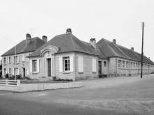 Mairie, Ecole Primaire, Salle des Fêtes, Bains Douches (Ecole Mixte)
