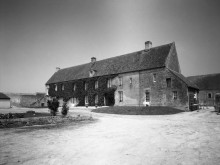 Ferme, Grange Aux Dîmes Dite Ferme De La Baronnie  Crépon