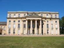 Château  Bénouville