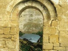 Restes De L'église Saint-julien Et Sainte-basilisse De L'espinoux  Plavilla