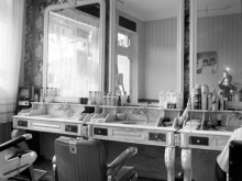 Maison ; Atelier De Coiffure  Cavaillon