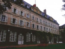 Ancienne abbaye Notre-Dame de Bonne-Nouvelle, actuellement préfecture de région