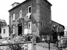 école Primaire De Garçons Et De Filles, Actuellement Maison  Grand-couronne