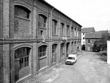 Filature Et Tissage De Laine Bellest Clarenson Et Lebret, Actuellement Gymnase Et Garage De Réparation Automobile  Elbeuf