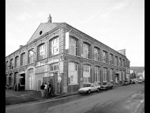 Filature, Tissage De Laine Et Usine D'apprêt Des étoffes Fraenckel Frères, Puis Fraenckel-blin, Puis Fraenckel-herzog Sa, Actuellement Atelier De Menuiserie Et établissement Administratif Des Assedic   Elbeuf