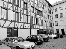 Tissage De Laine, Fabrique Théophile Lécaillier Et Fleury-vinet, Actuellement Immeuble à Appartements  Elbeuf