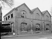 Usine De Matériel D'équipement Industriel, Usine De Cardes Prével, Puis Usine De Pelleterie Javin, Actuellement Maison  Caudebec-lès-elbeuf