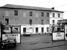 Filature De Coton Charles Potel; Puis Usine De Porcelaine La Céramique D'art Radiguet, Puis Compagnie Industrielle De La Céramique Francaise, Actuellement Garage Automobile  Oissel