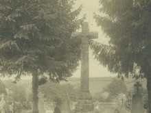 Croix Centrale Du Cimetière  Crozon-sur-vauvre