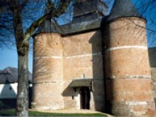 Eglise Fortifiee De Gronard 