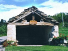 Fours Banals Au Pays Du Cerdon - Vallée De L'ain  Poncin