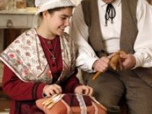 Ecomusée Du Lac D'annecy : Exposition D'objets Et De Costumes Traditionnels  Sévrier