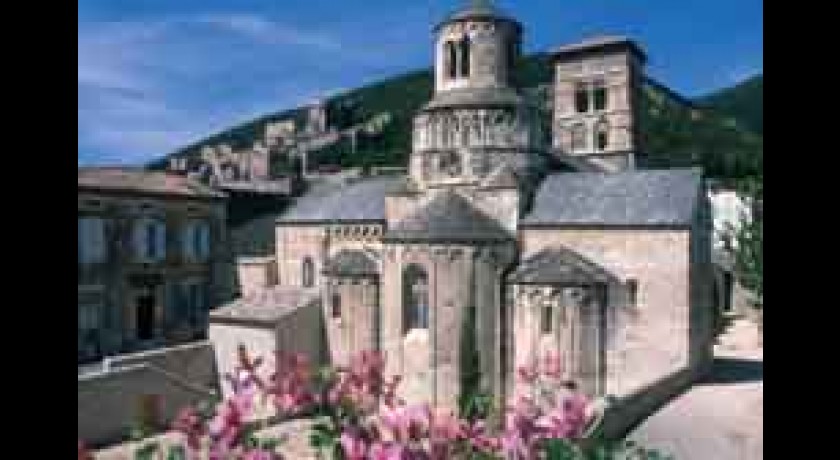 Abbatiale Sainte Marie de Cruas