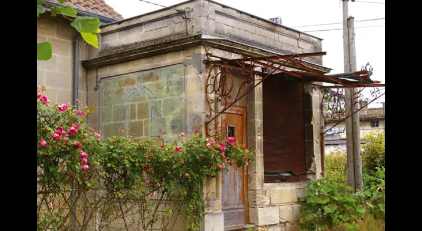 Ancien café restaurant Duthil, puis discothèque à Ambarès et Lagrave (33)