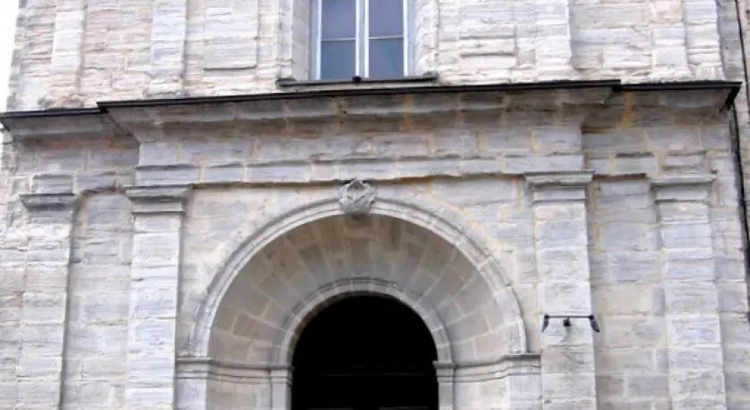 Ancien couvent des Ursulines, actuel Hôtel de Ville et tribunal à Arbois (39)
