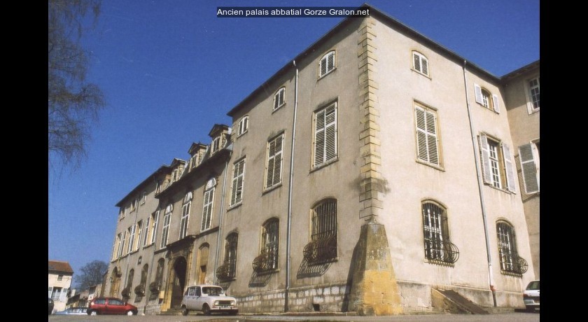 Ancien palais abbatial Gorze tourisme