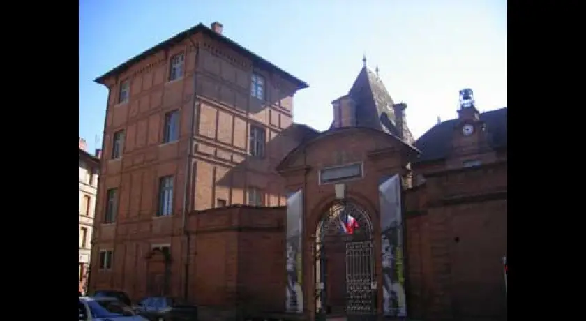 Ancien palais épiscopal, Hôtel de ville et Musée Ingres, à Montauban (82)