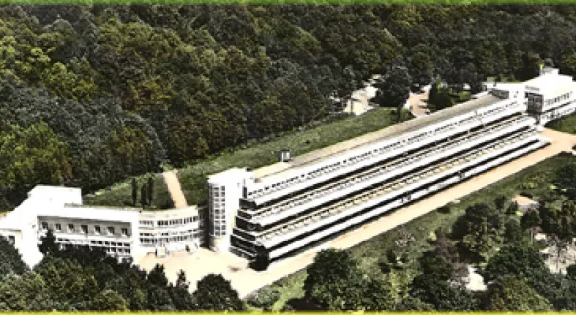 Ancien sanatorium, Hôpital du Vexin, Parc de la Bucaille à Aincourt
